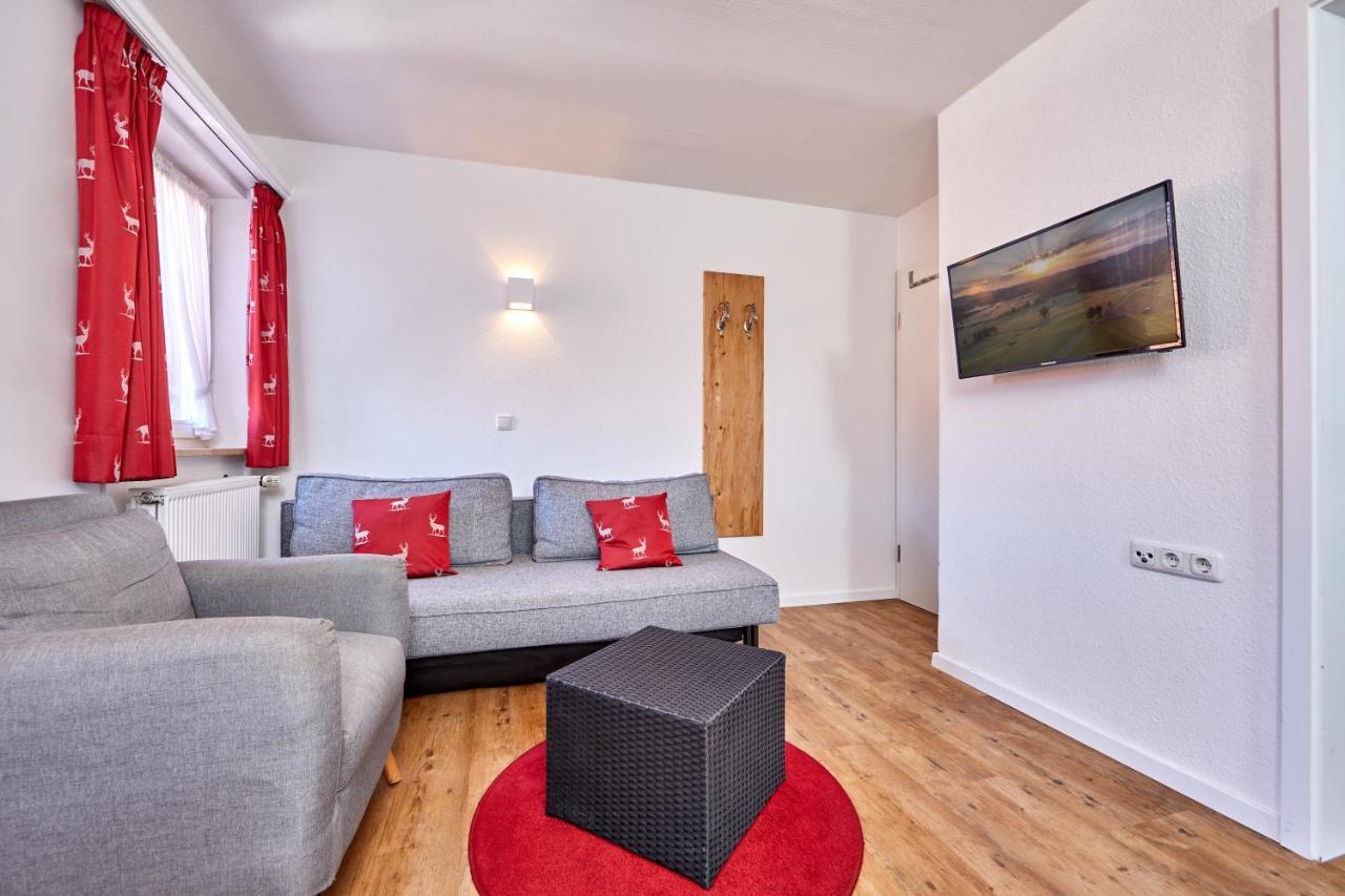 Alpen Gaestehaus Bed and breakfast